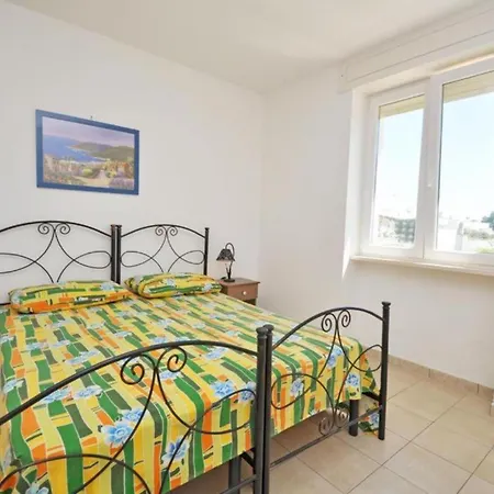 Apartment Punta Pizzo