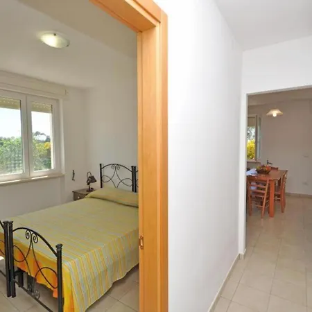 Punta Pizzo Apartment *