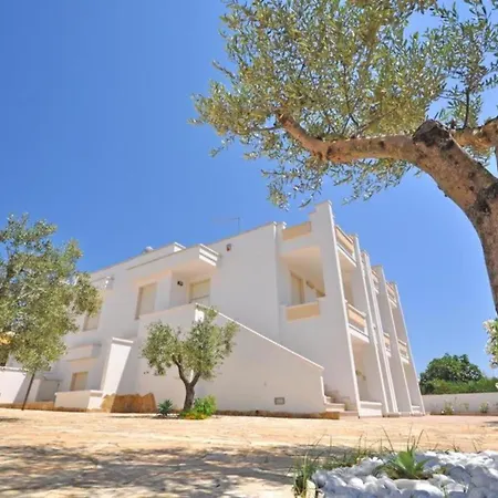 Punta Pizzo Apartment *